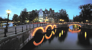 amsterdamcity325w[1].jpg